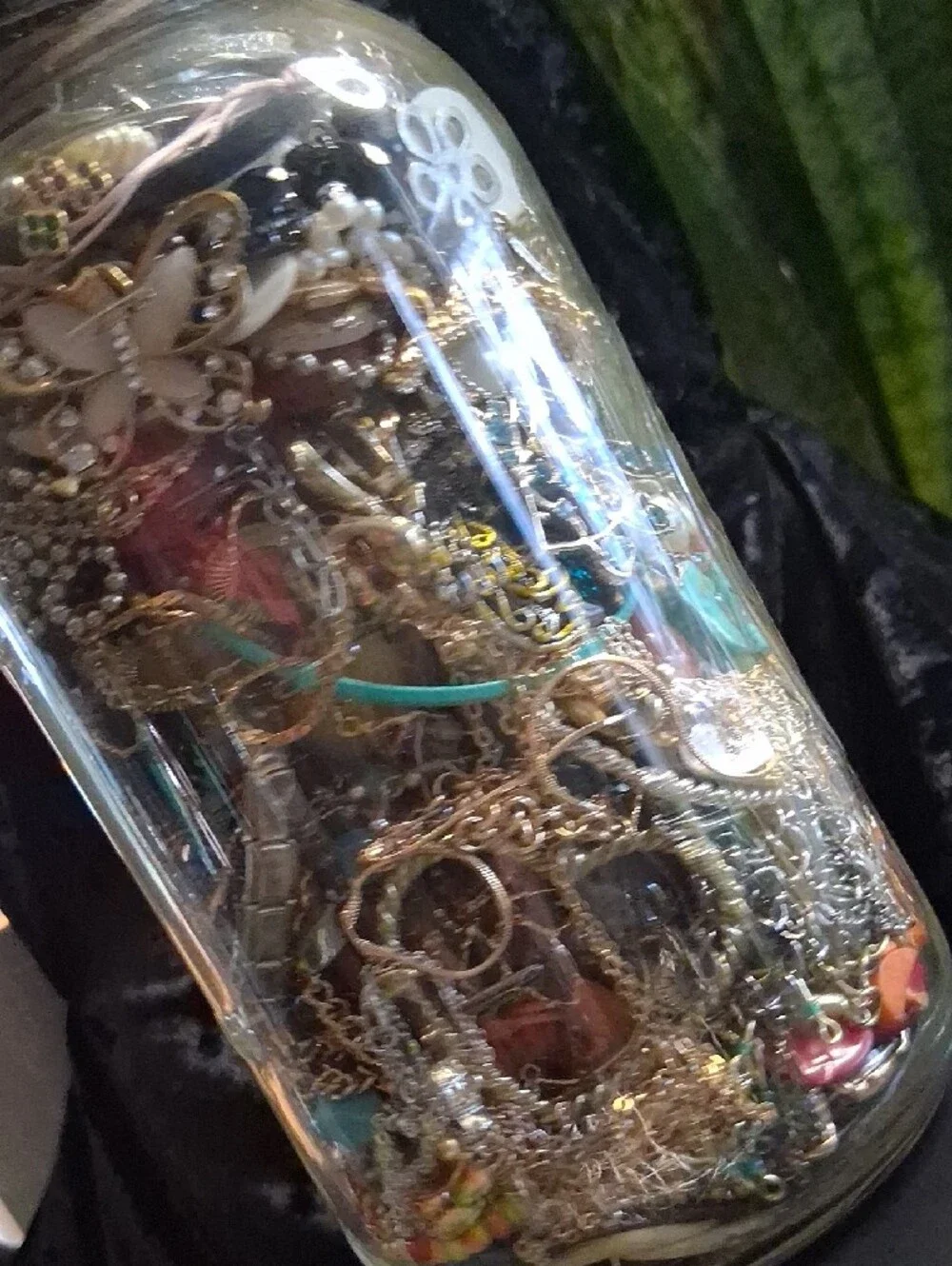 Mystery Jewelry Jar 1/2 Gallon Mason Jar 5 Lbs . Lots Of Beautiful Jewelry.